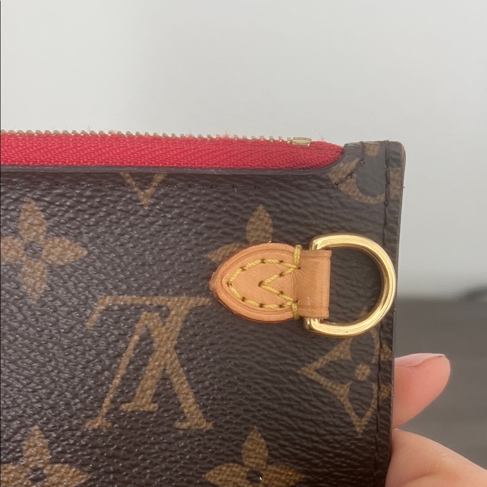 Louis Vuitton Brown and Tan Monogram Clutch - Picture 11 of 16